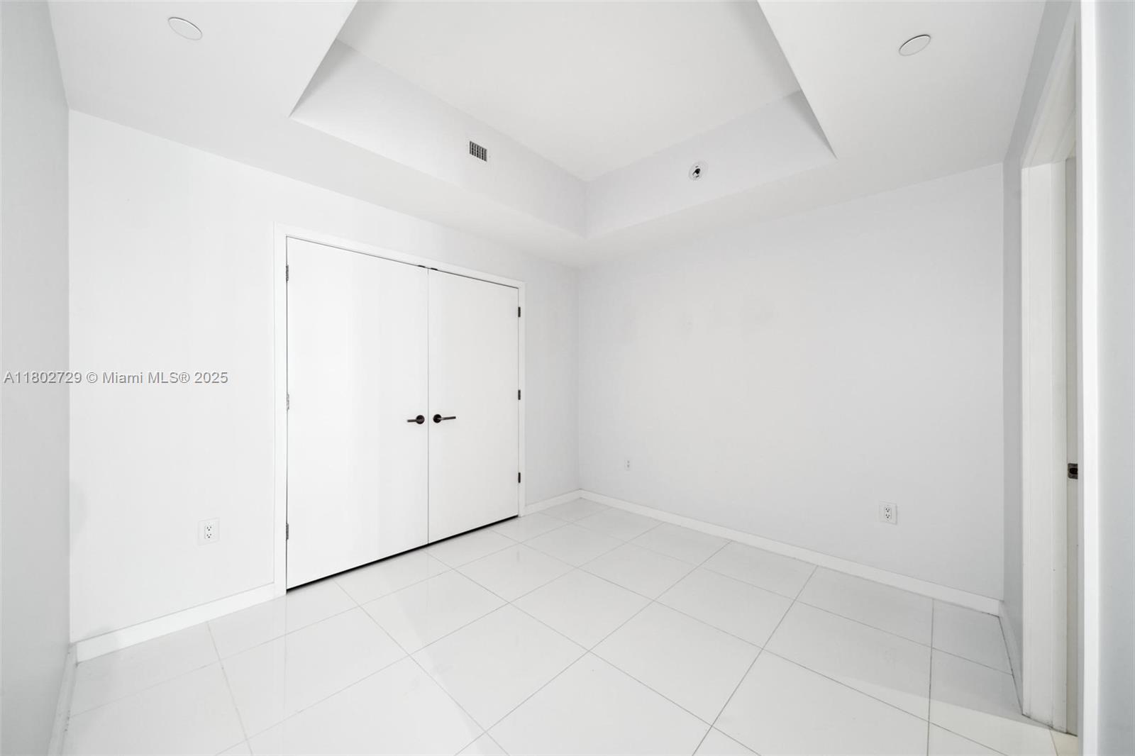 PARAMOUNT MIAMI WORLDCENT - Residential