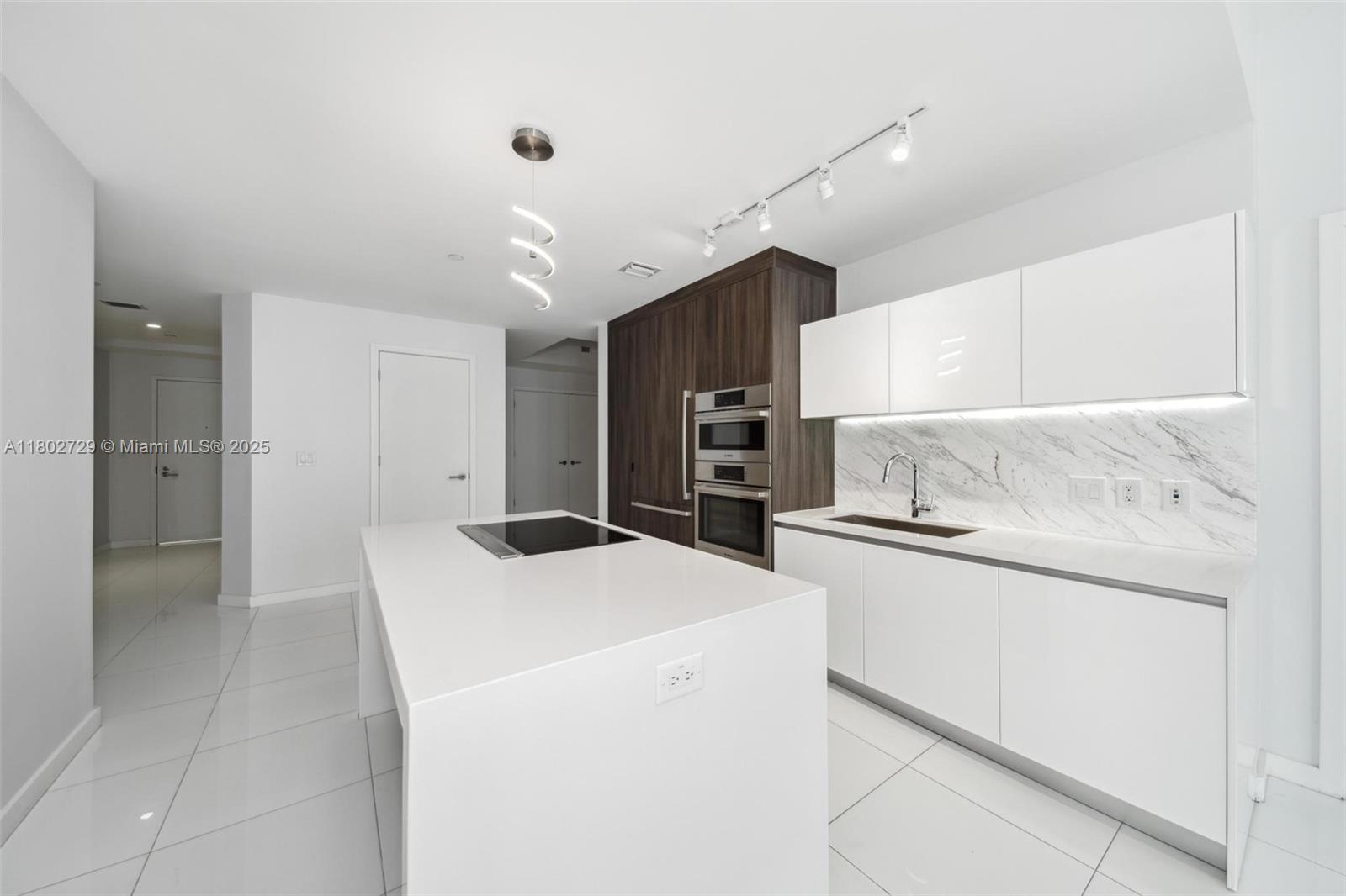 PARAMOUNT MIAMI WORLDCENT - Residential