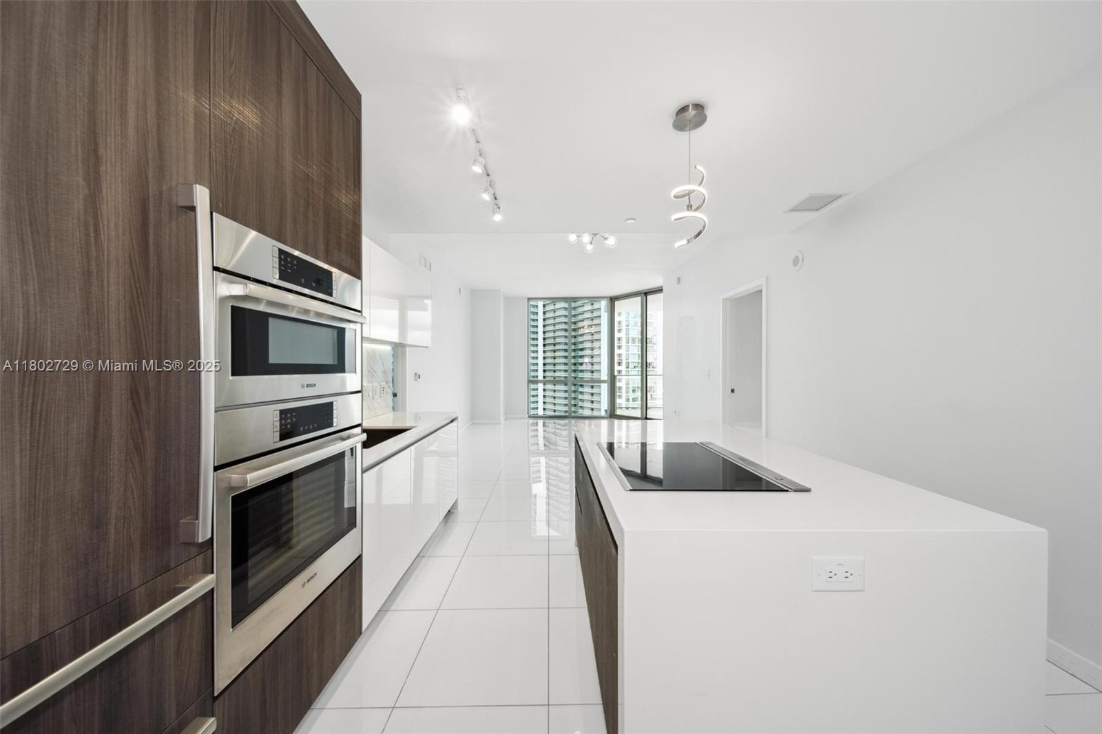 PARAMOUNT MIAMI WORLDCENT - Residential