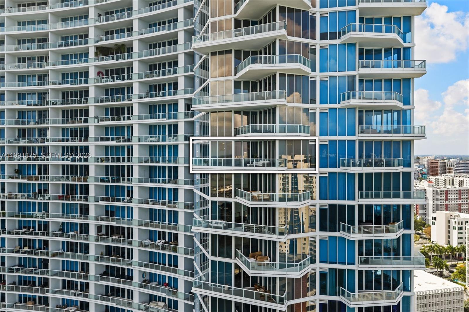 PARAMOUNT BAY CONDO - Residential