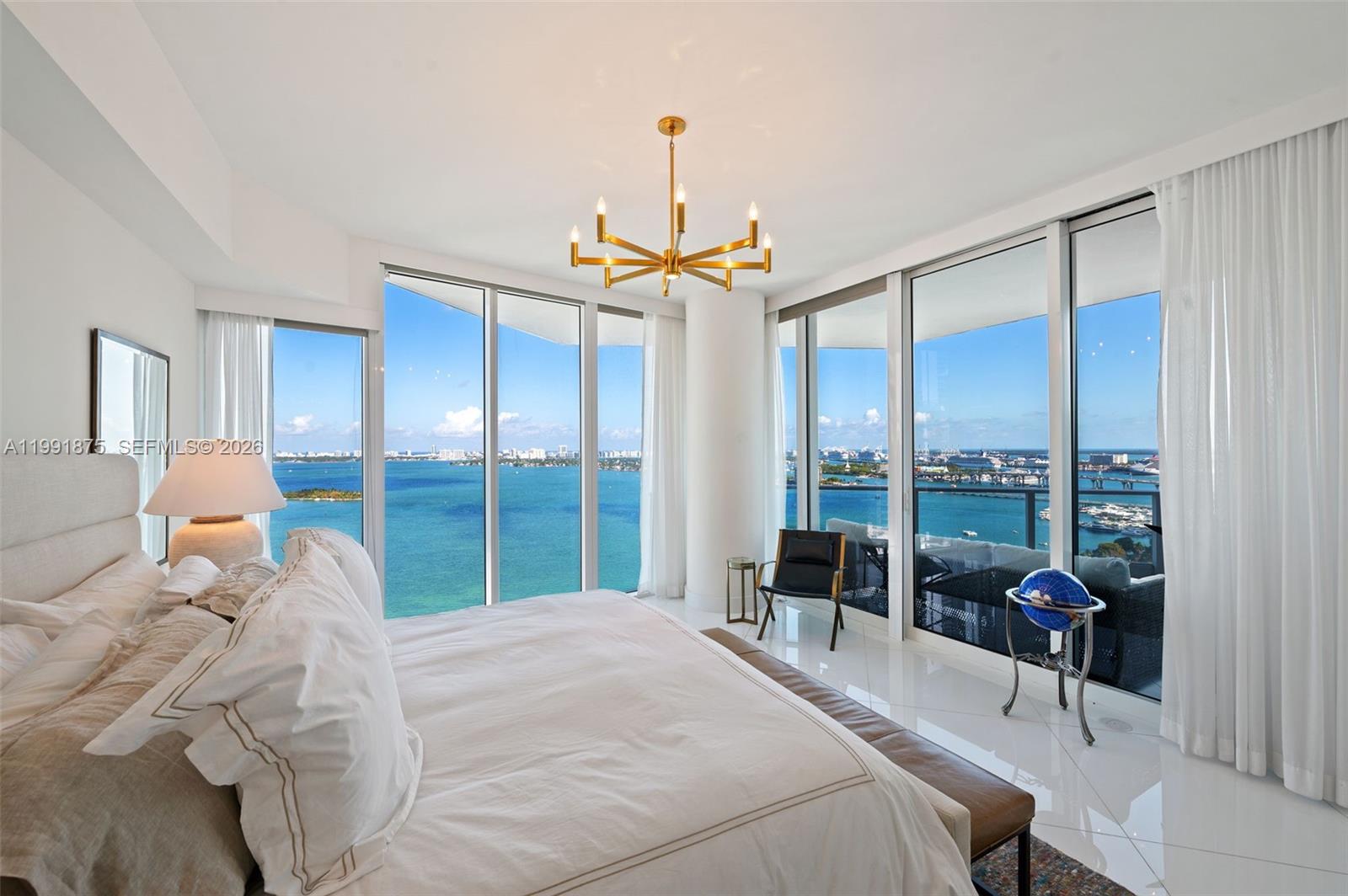 PARAMOUNT BAY CONDO - Residential