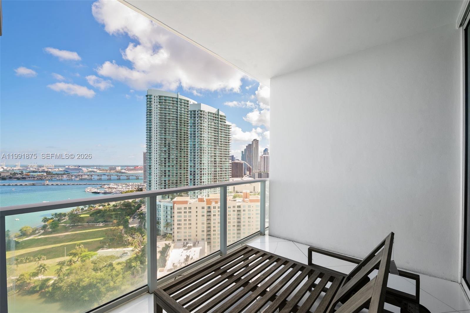 PARAMOUNT BAY CONDO - Residential