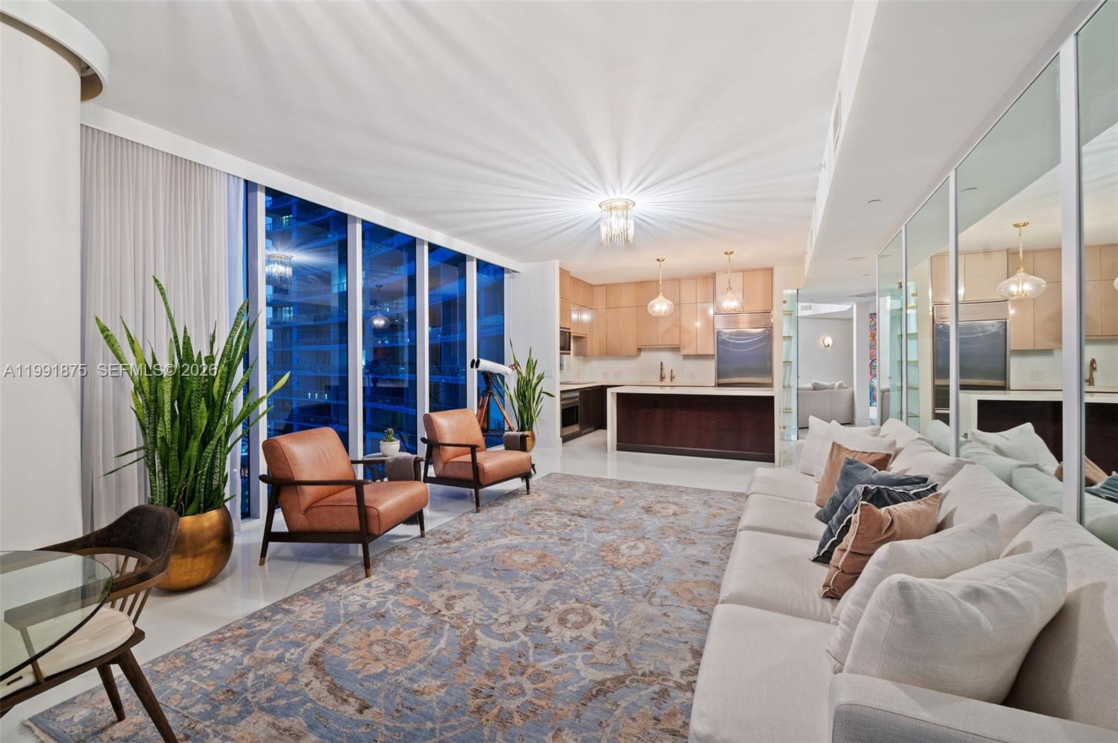 PARAMOUNT BAY CONDO - Residential