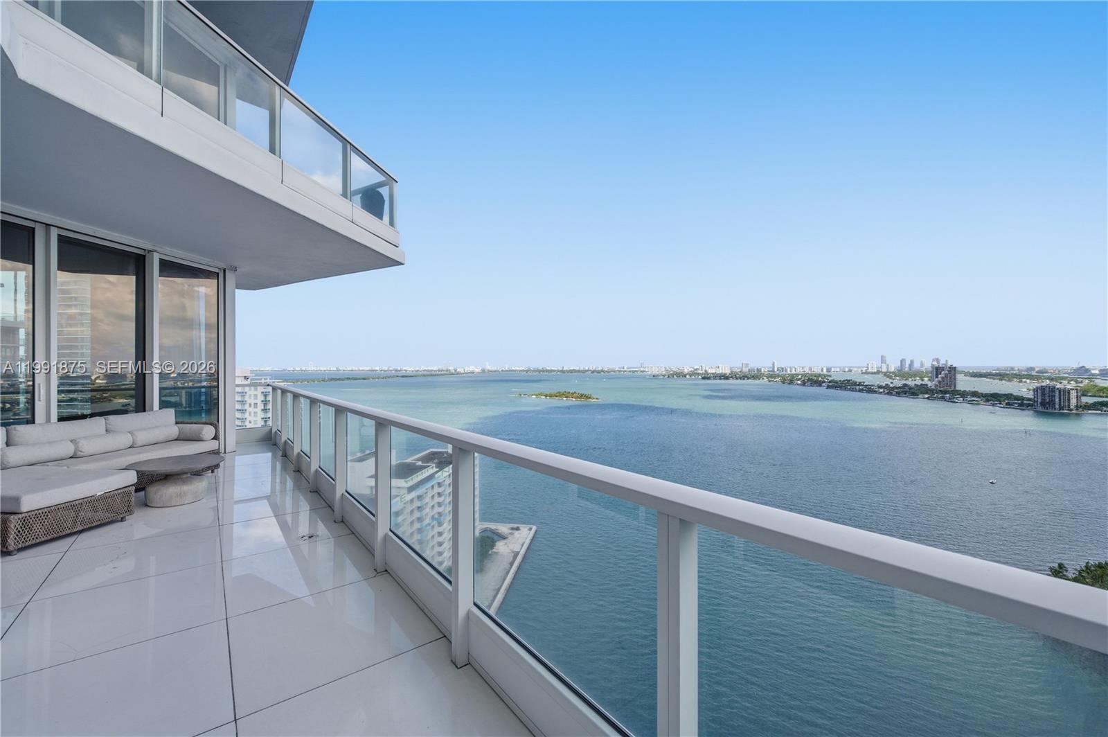 PARAMOUNT BAY CONDO - Residential