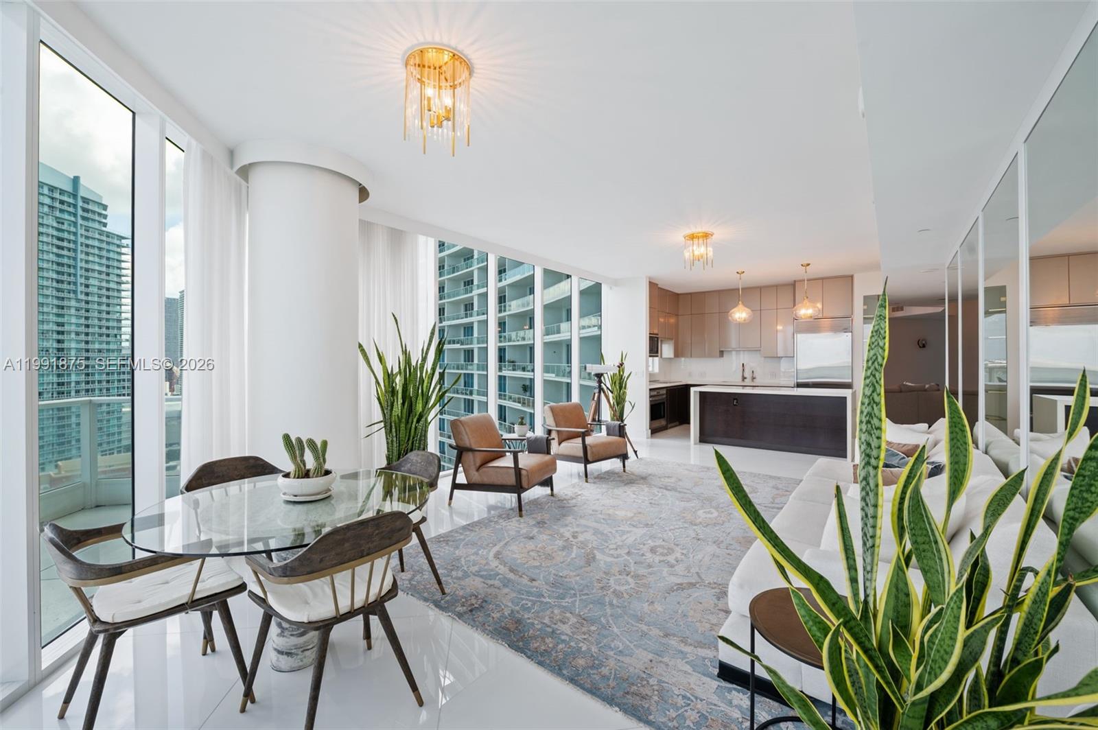 PARAMOUNT BAY CONDO - Residential