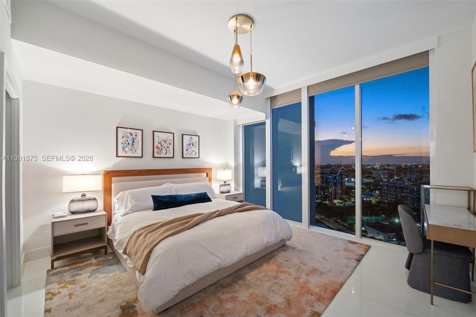 PARAMOUNT BAY CONDO - Residential