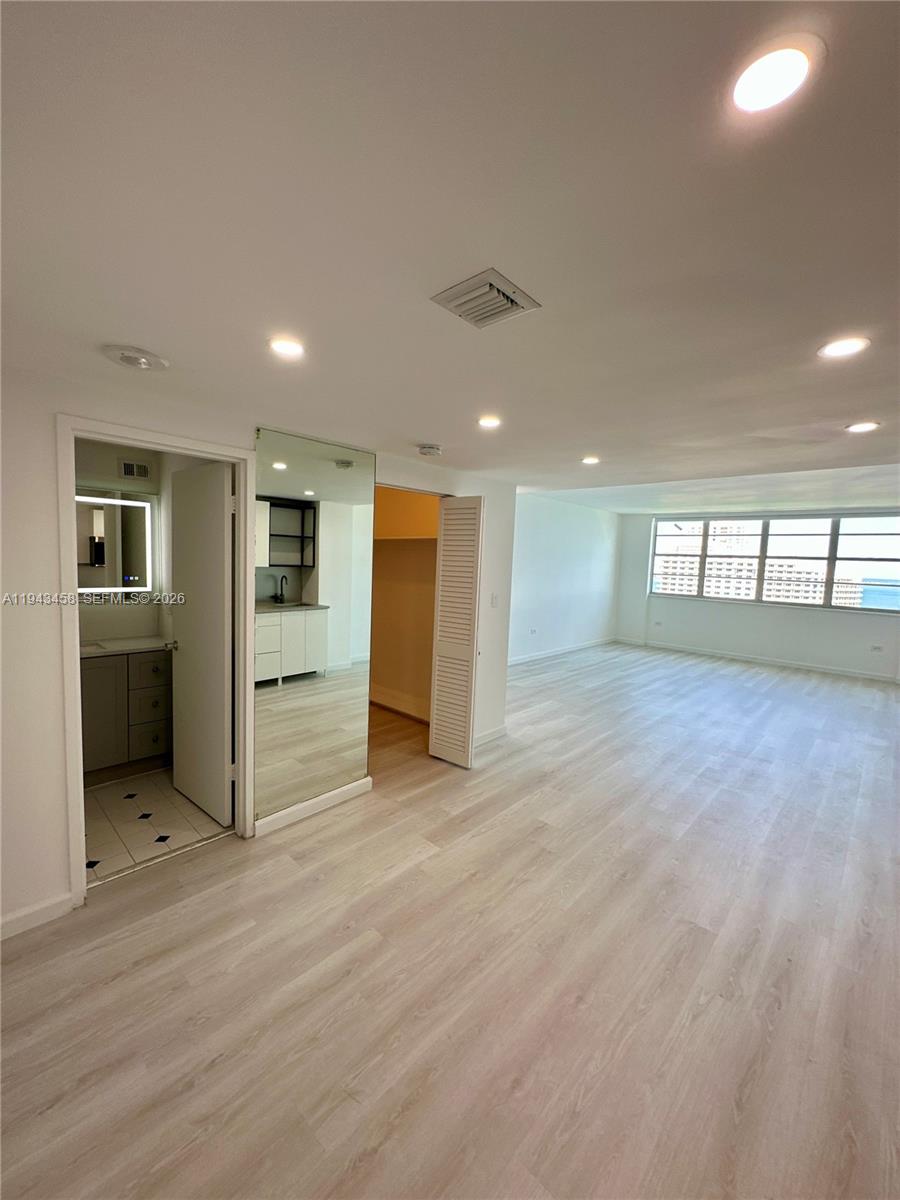 FOUR AMBASSADORS CONDO PH - Residential Lease