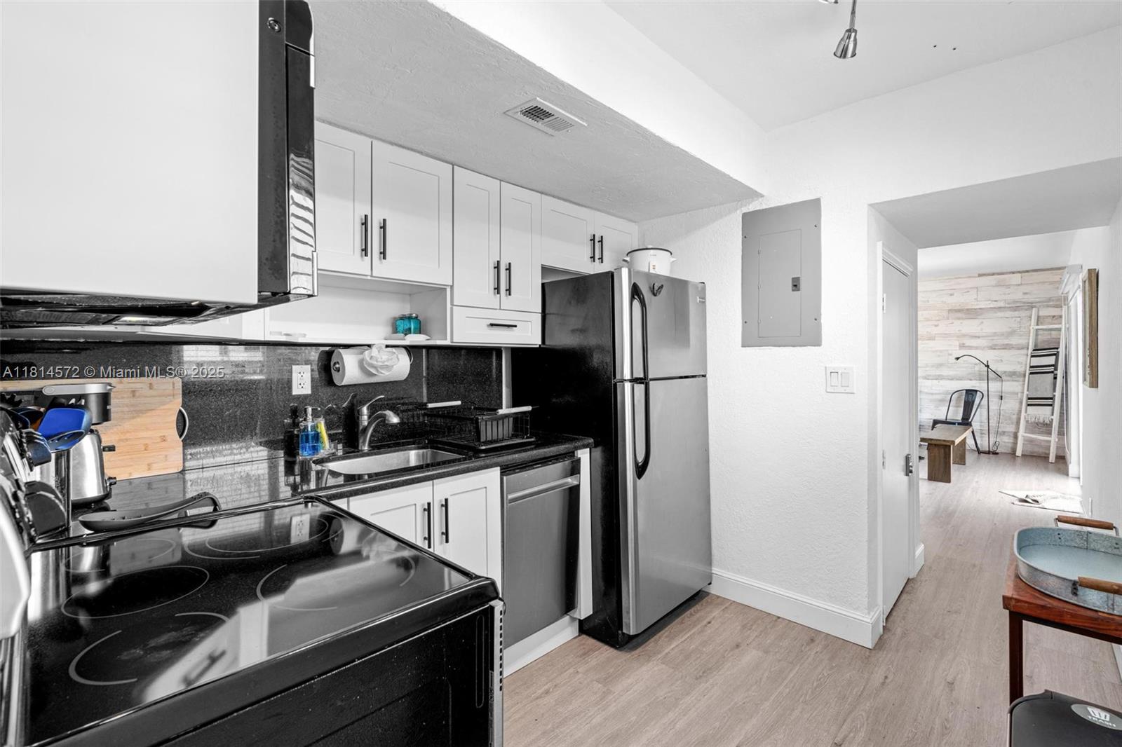 KIMBERLY LAKE VILLAS - Residential
