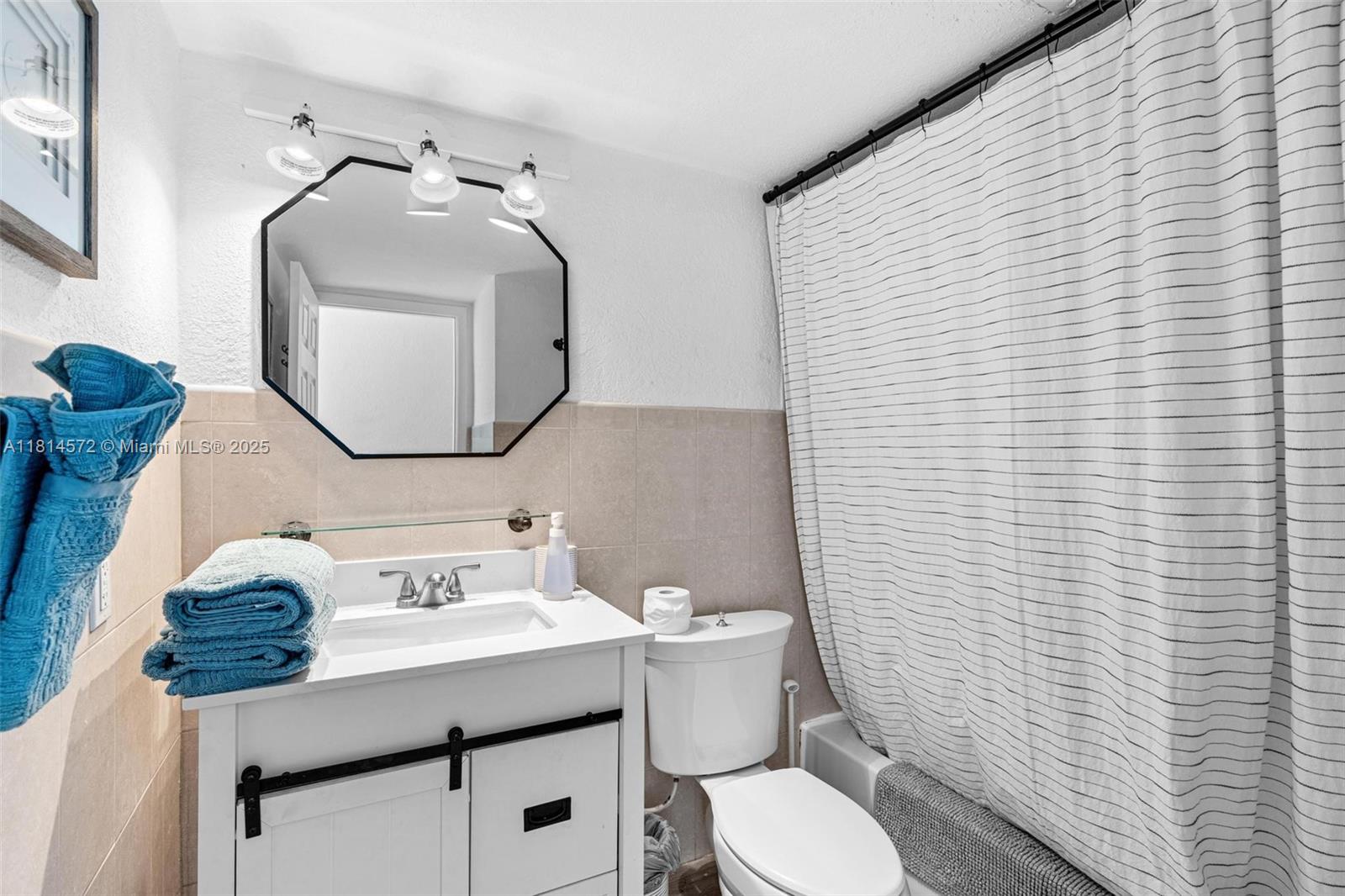 KIMBERLY LAKE VILLAS - Residential