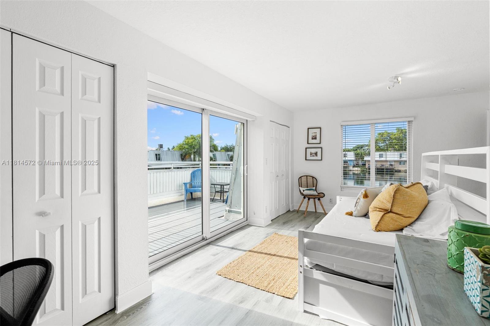 KIMBERLY LAKE VILLAS - Residential