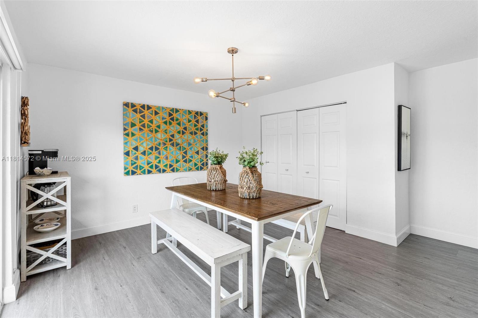 KIMBERLY LAKE VILLAS - Residential