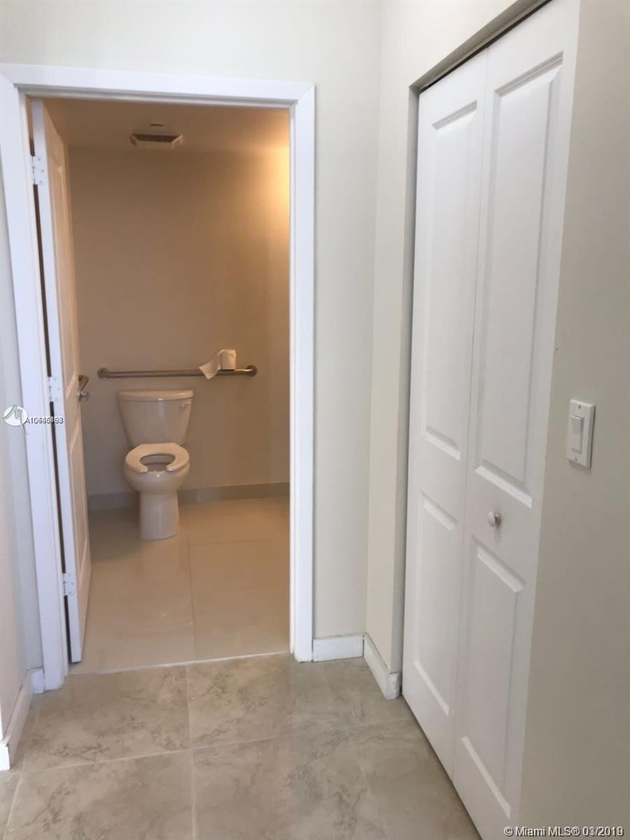 23 BISCAYNE BAY CONDO - Residential Lease