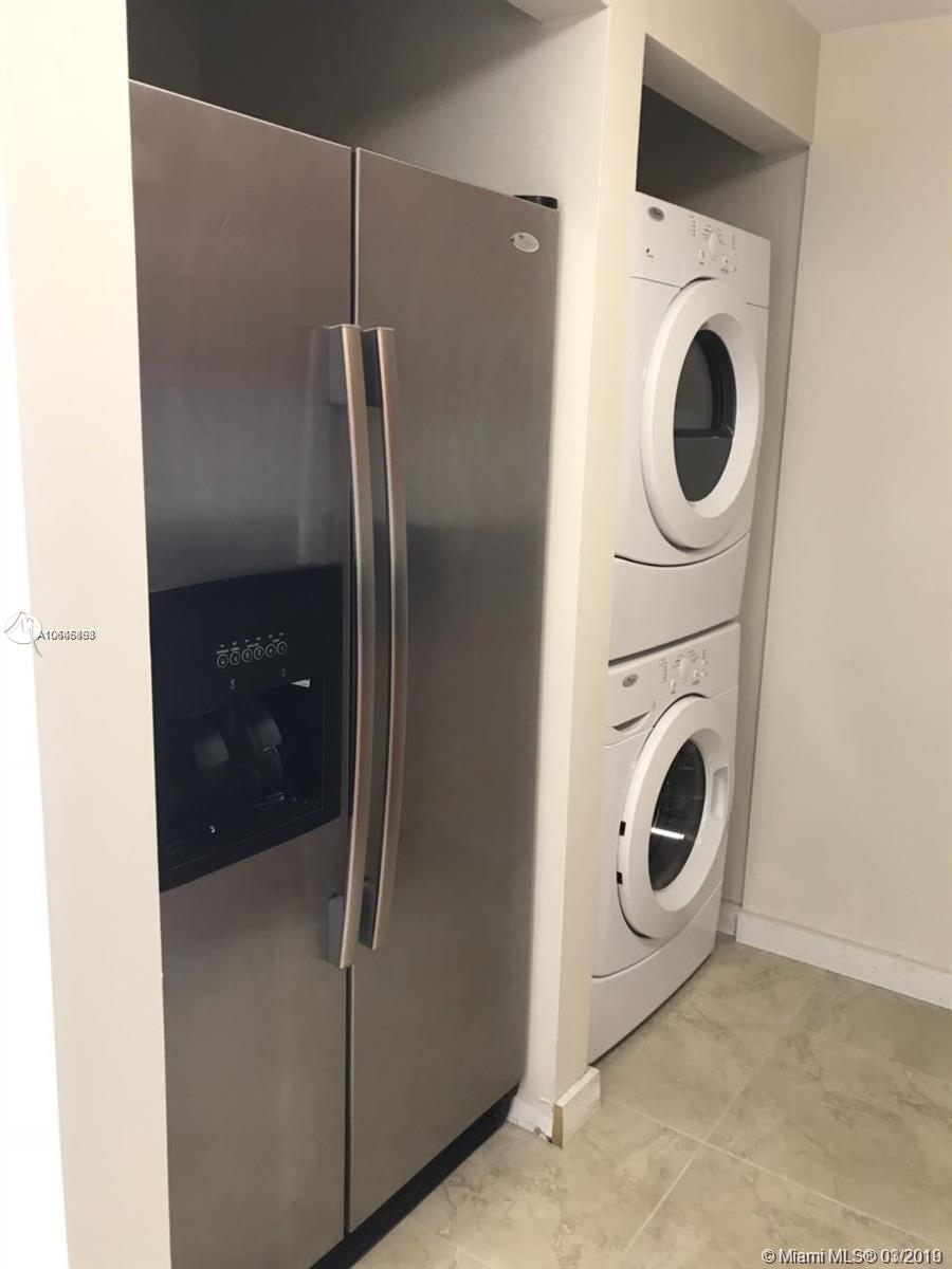 23 BISCAYNE BAY CONDO - Residential Lease