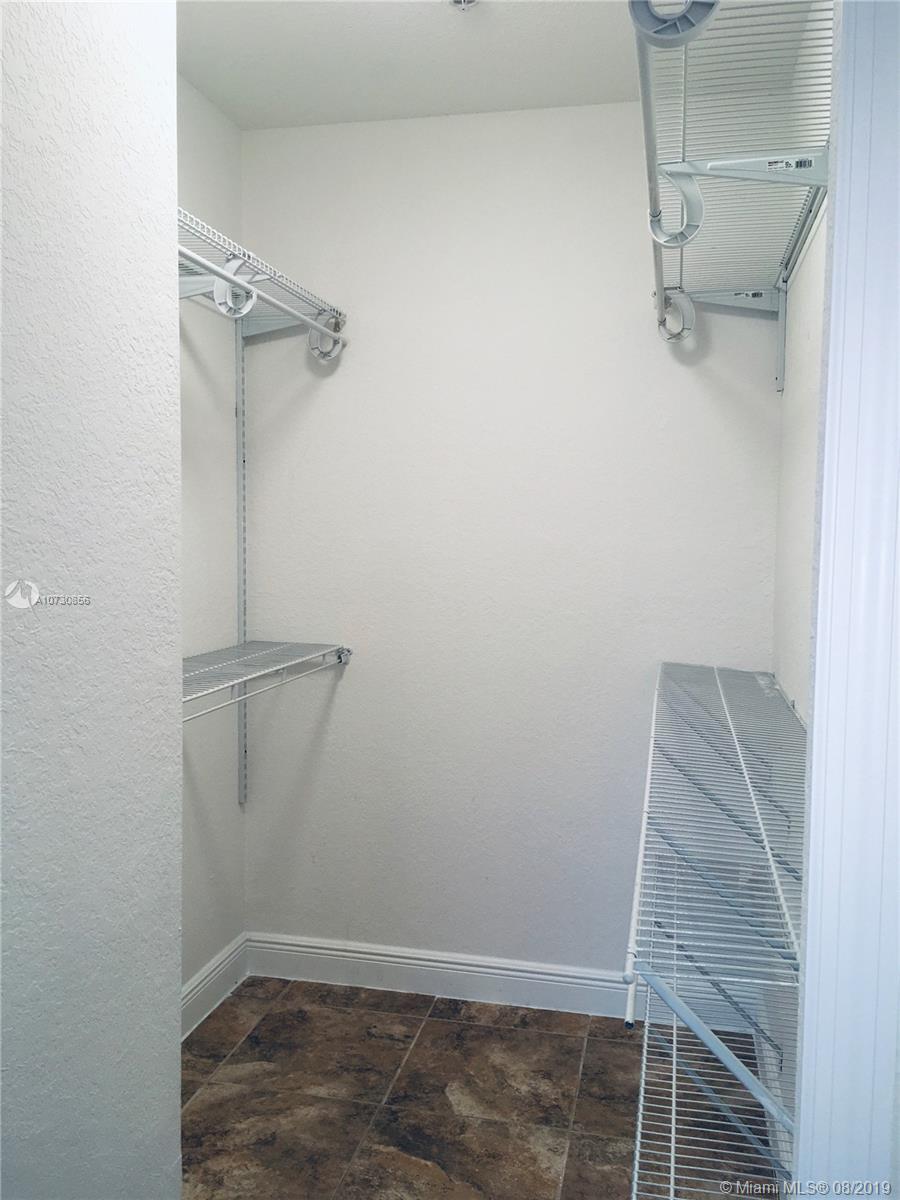 BREEZE OF GALLOWAY CONDO - Residential Lease