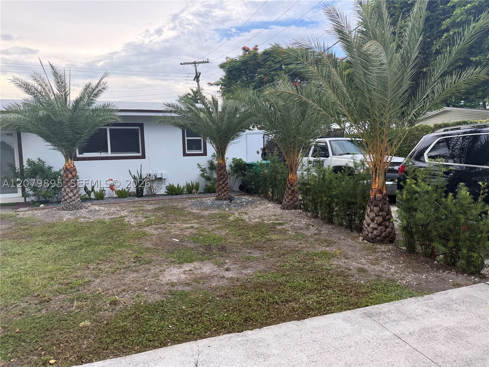 10411 SW 51st St, Miami FL 33165