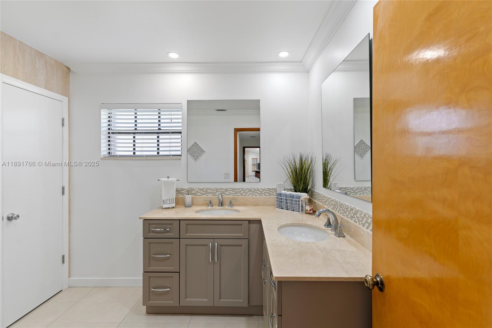 The Redlands - Residential