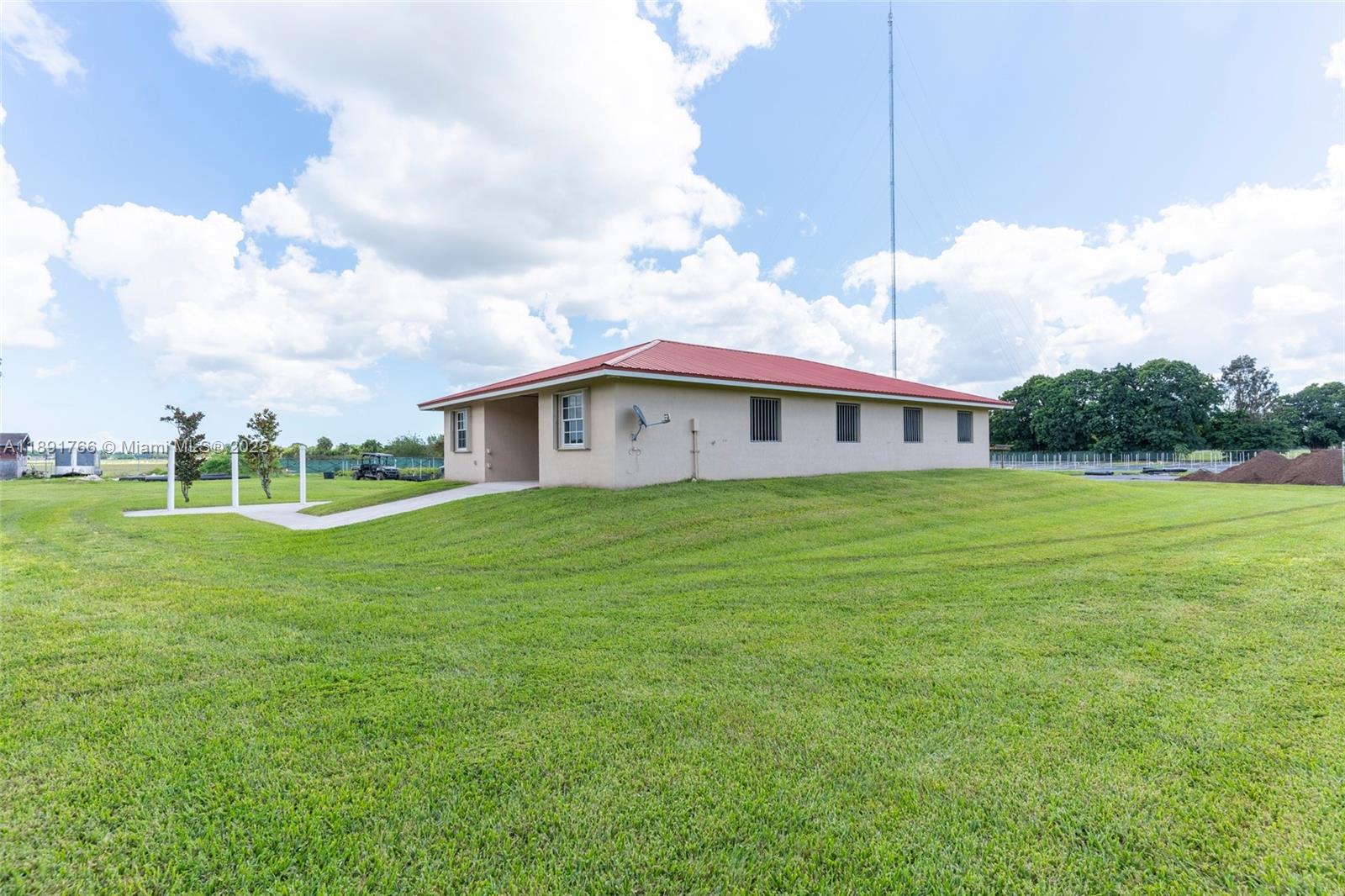 The Redlands - Residential