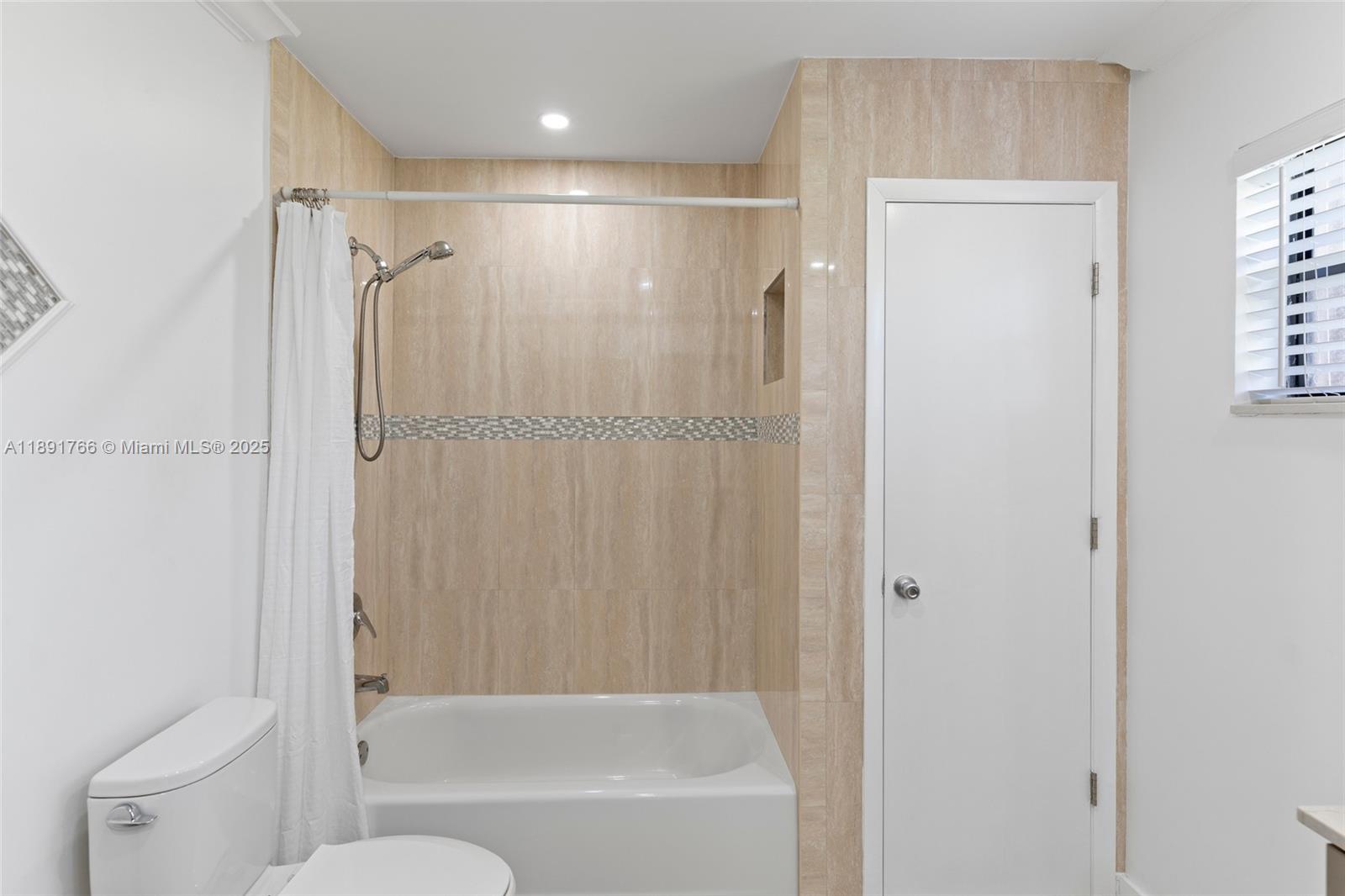 The Redlands - Residential