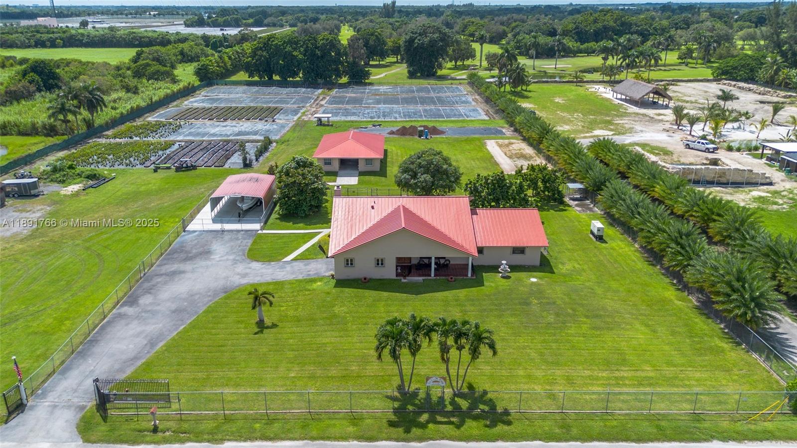 The Redlands - Residential