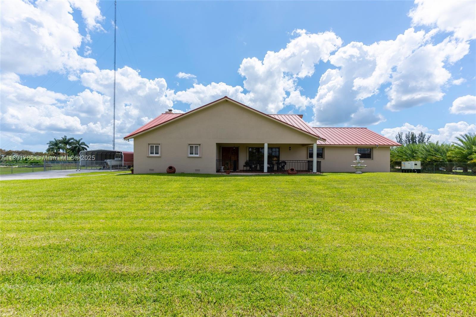 The Redlands - Residential