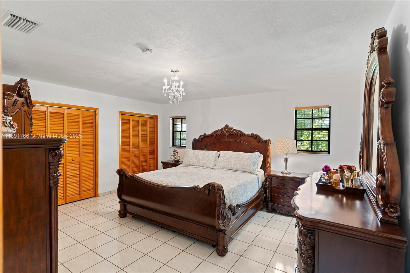 The Redlands - Residential