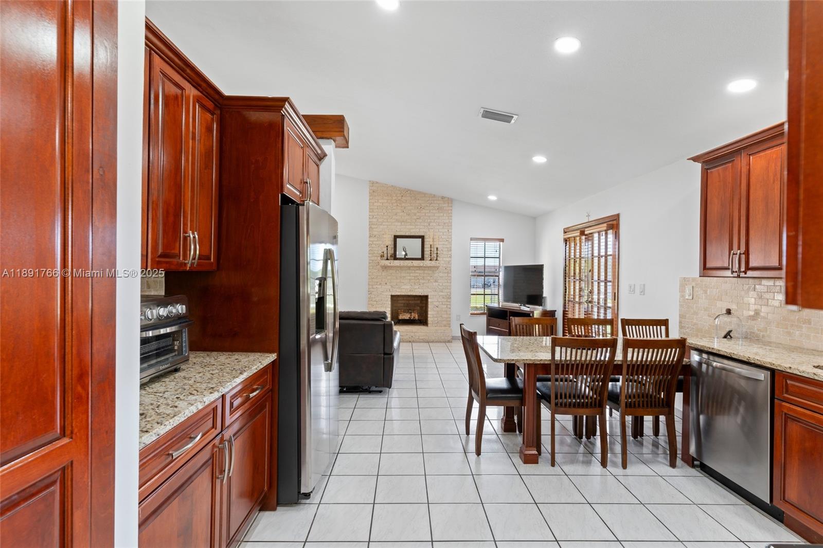 The Redlands - Residential