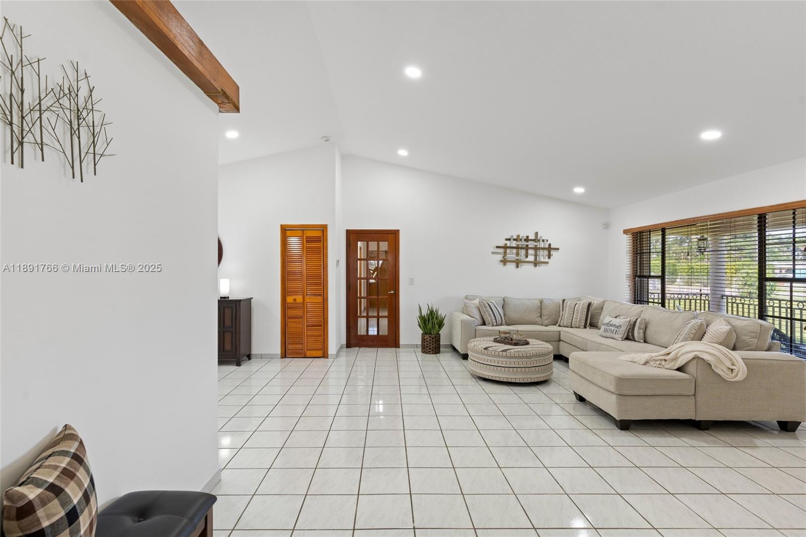 The Redlands - Residential