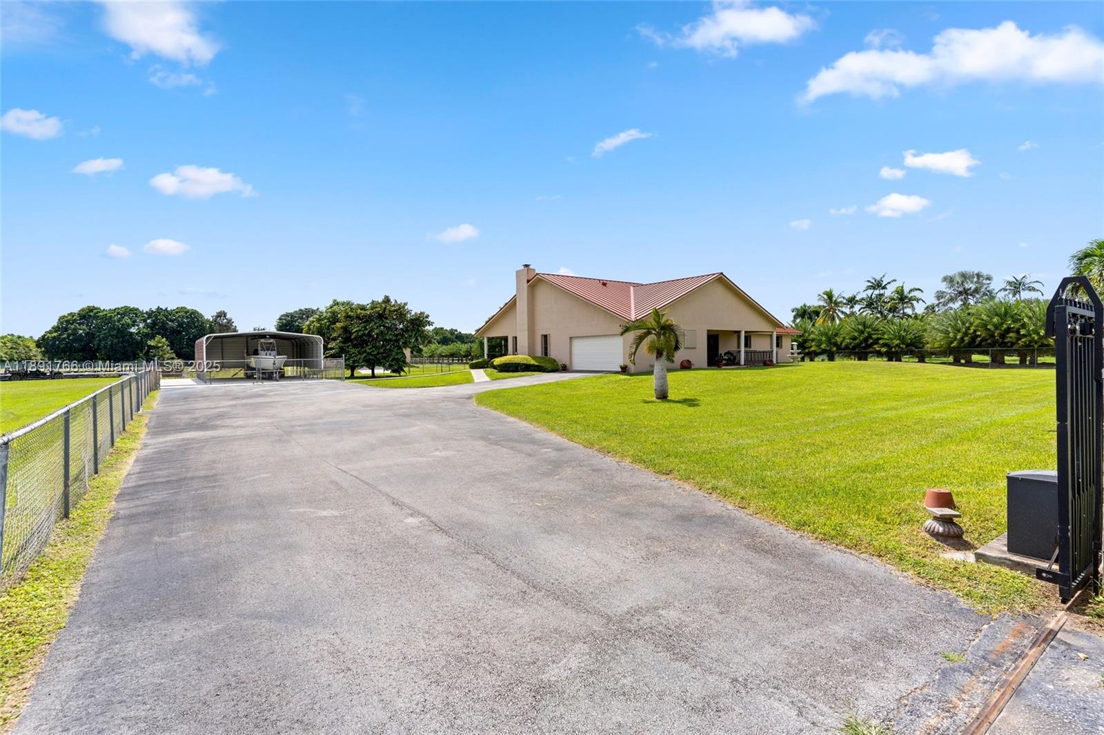 The Redlands - Residential