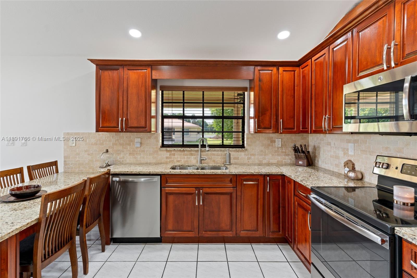 The Redlands - Residential