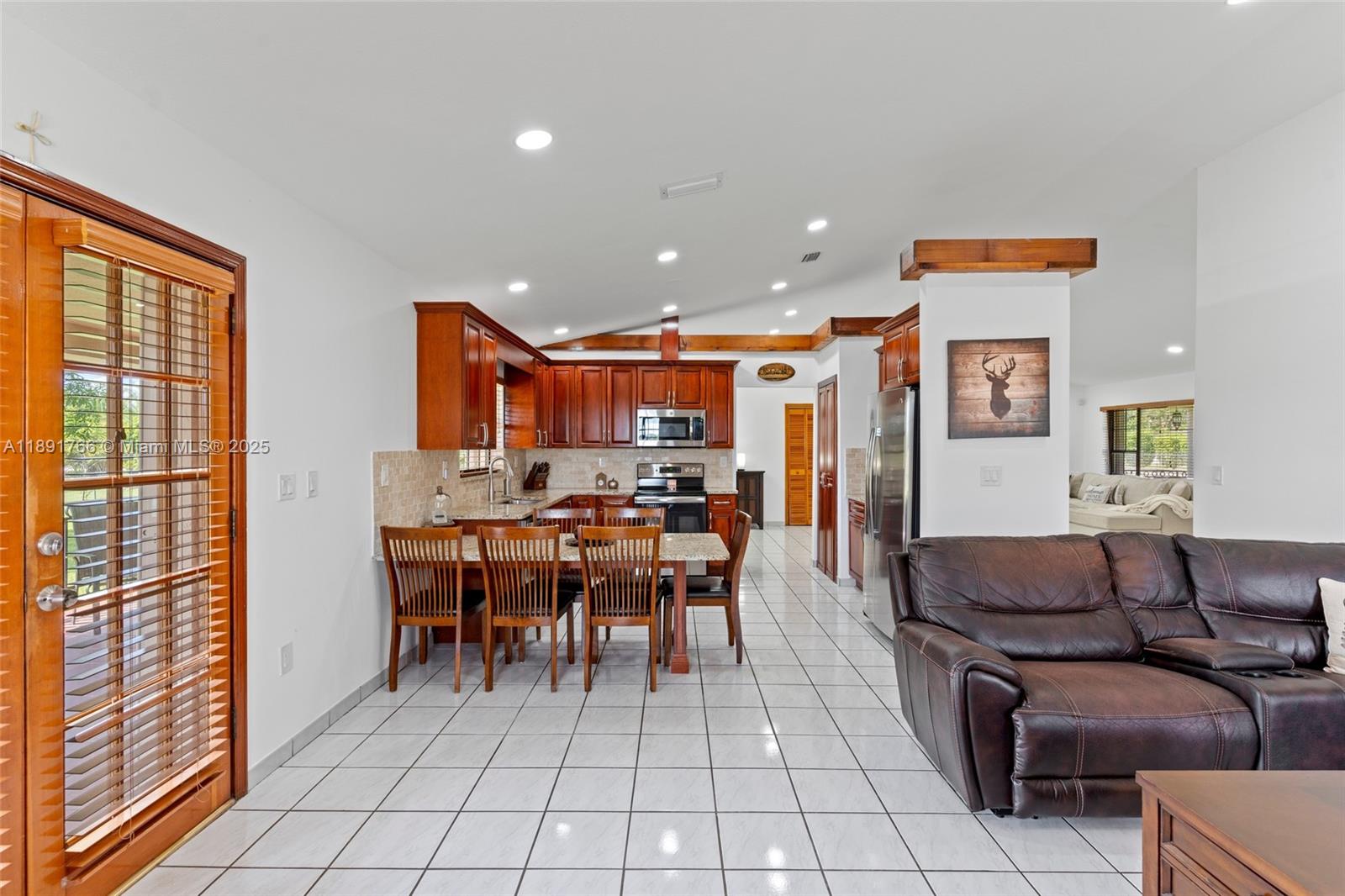 The Redlands - Residential