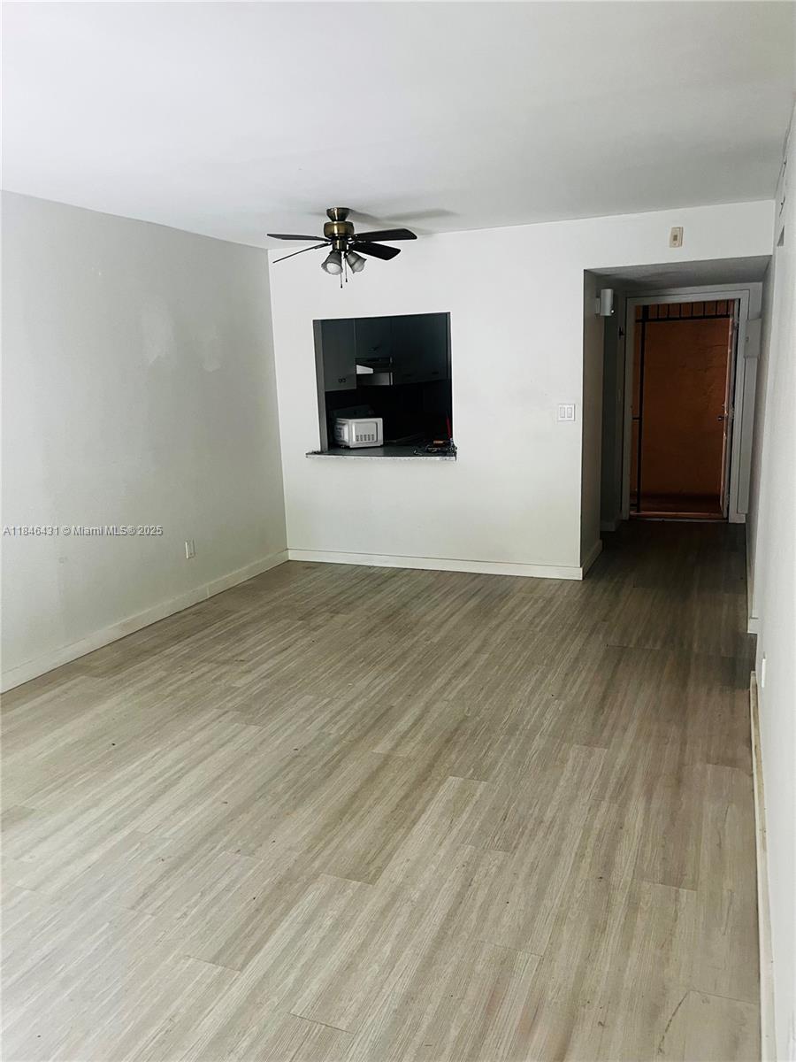 Excellent investment opportunity in Sweetwater! Ground-floor unit with 2 bedrooms, 1 bathroom, and a large private patio, perfect for outdoor activities. Close to FIU in a high rental demand area. No pending assessments. 40-year inspection approved. Will be delivered with new appliances and additional upgrades. Community offers pool, tennis court, and green areas.