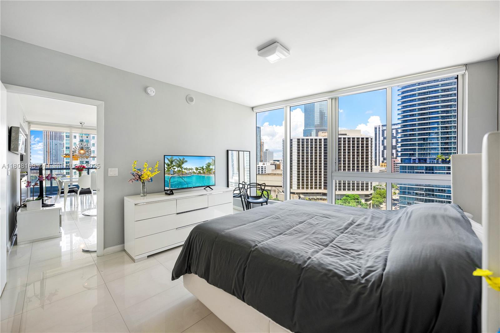 ICON BRICKELL CONDO NO 3 - Residential