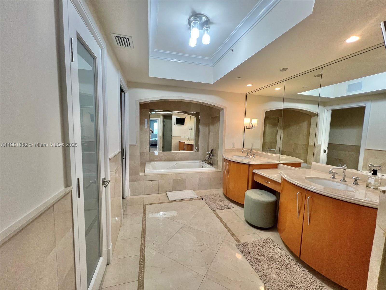 ACQUALINA OCEAN RESIDENCE - Residential