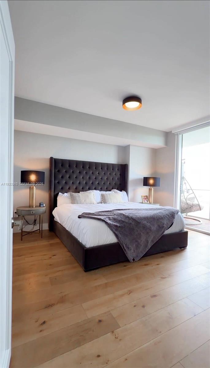 THE HARBOUR SOUTH CONDO - Residential