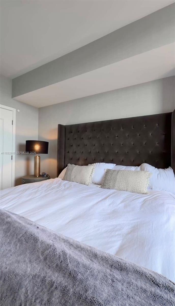 THE HARBOUR SOUTH CONDO - Residential