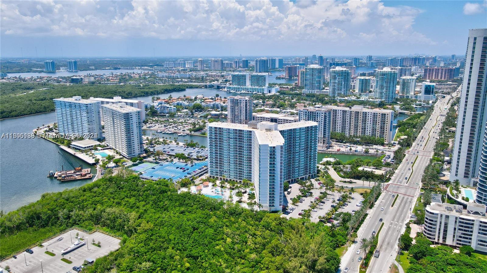 100 Bayview Dr 1405