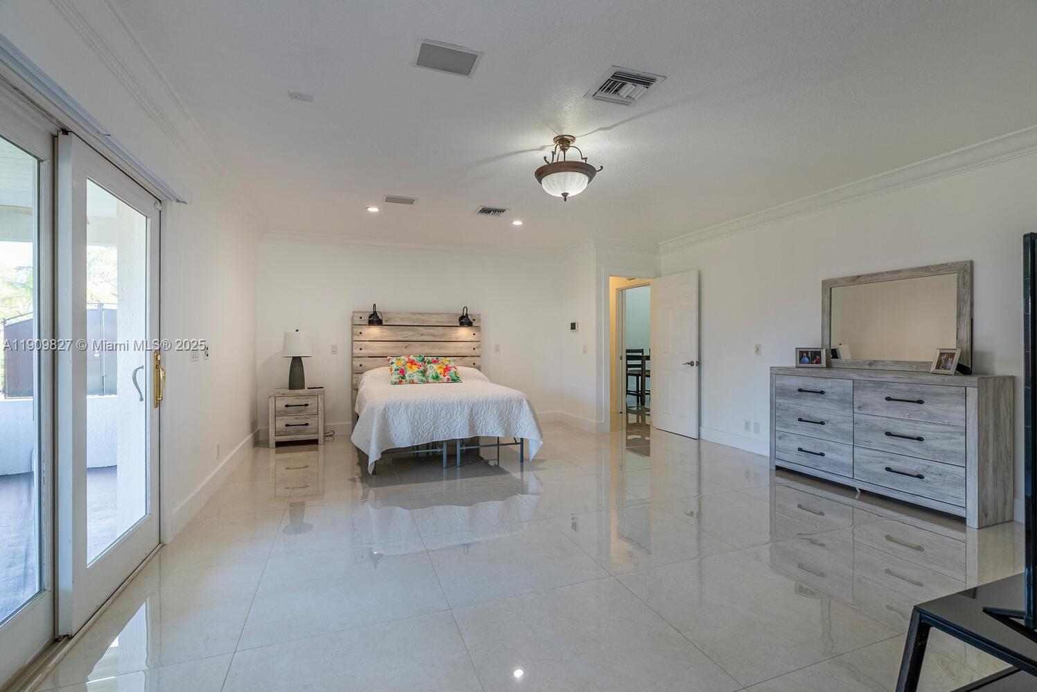 WHISPERING PINES ESTATES - Residential Lease