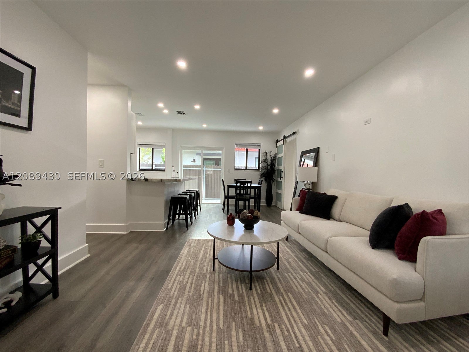 View photos, virtual tours, details... 3955 SW 69th Ave