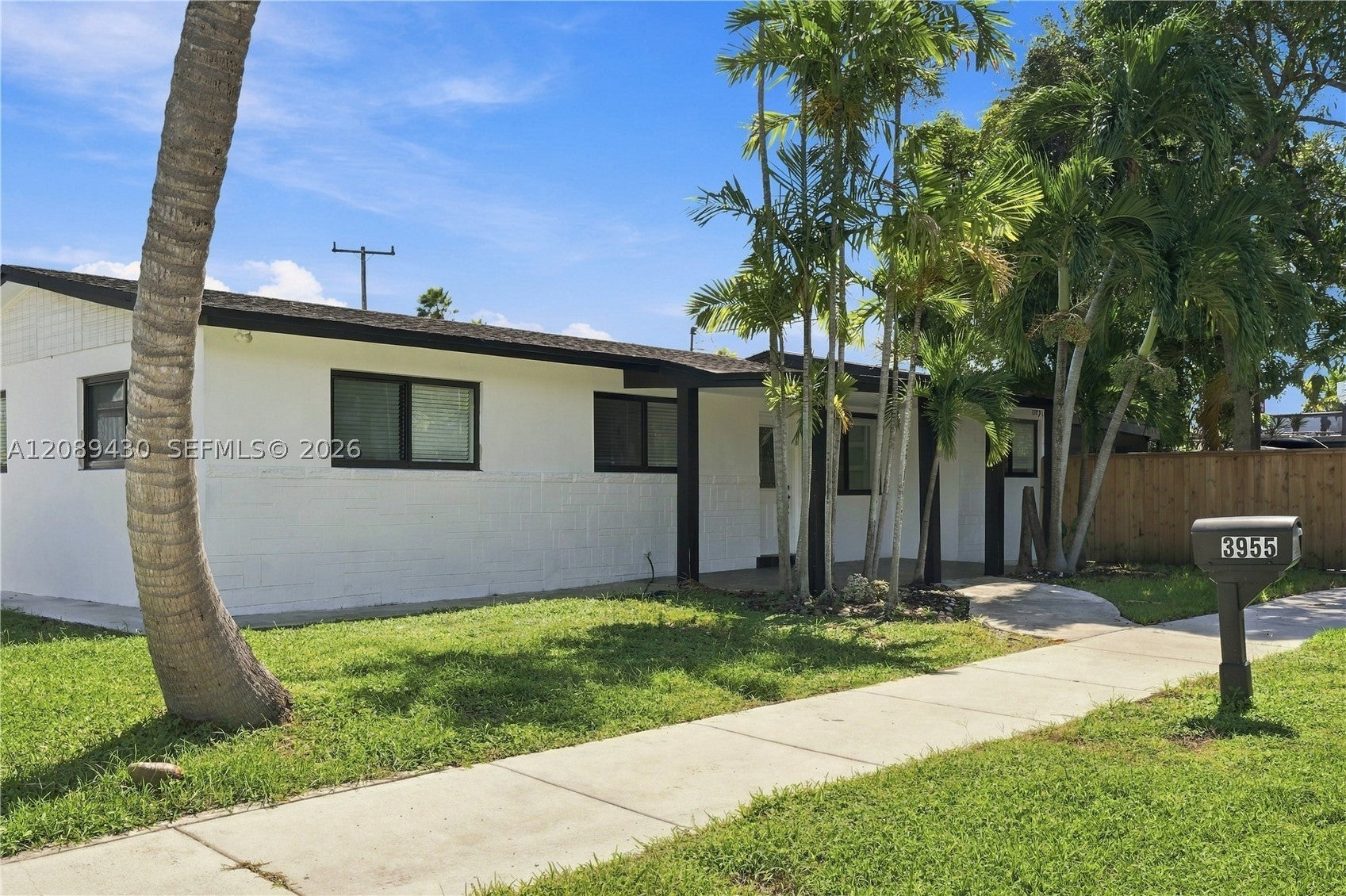 3955 SW 69th Ave