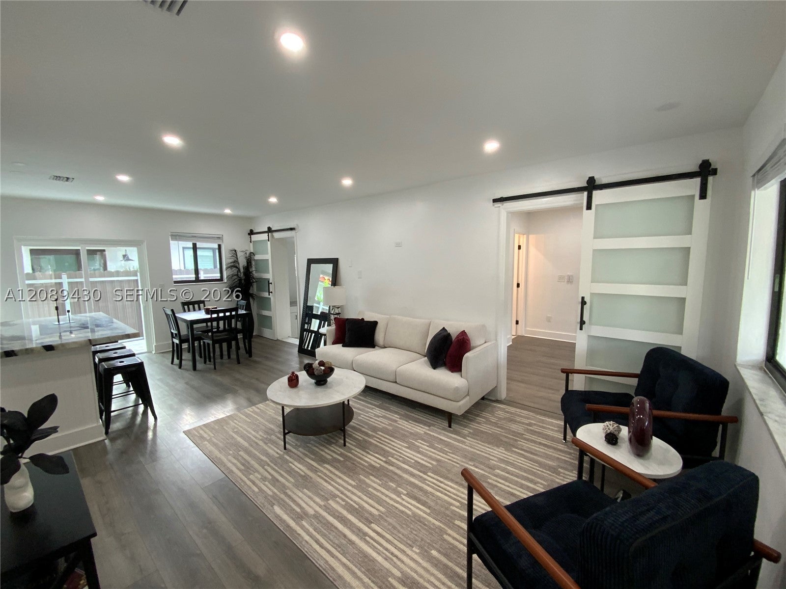 View photos, virtual tours, details... 3955 SW 69th Ave