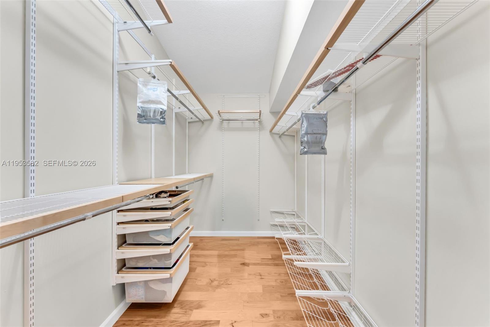 CHAPEL TRAIL REPLAT SECTI - Residential