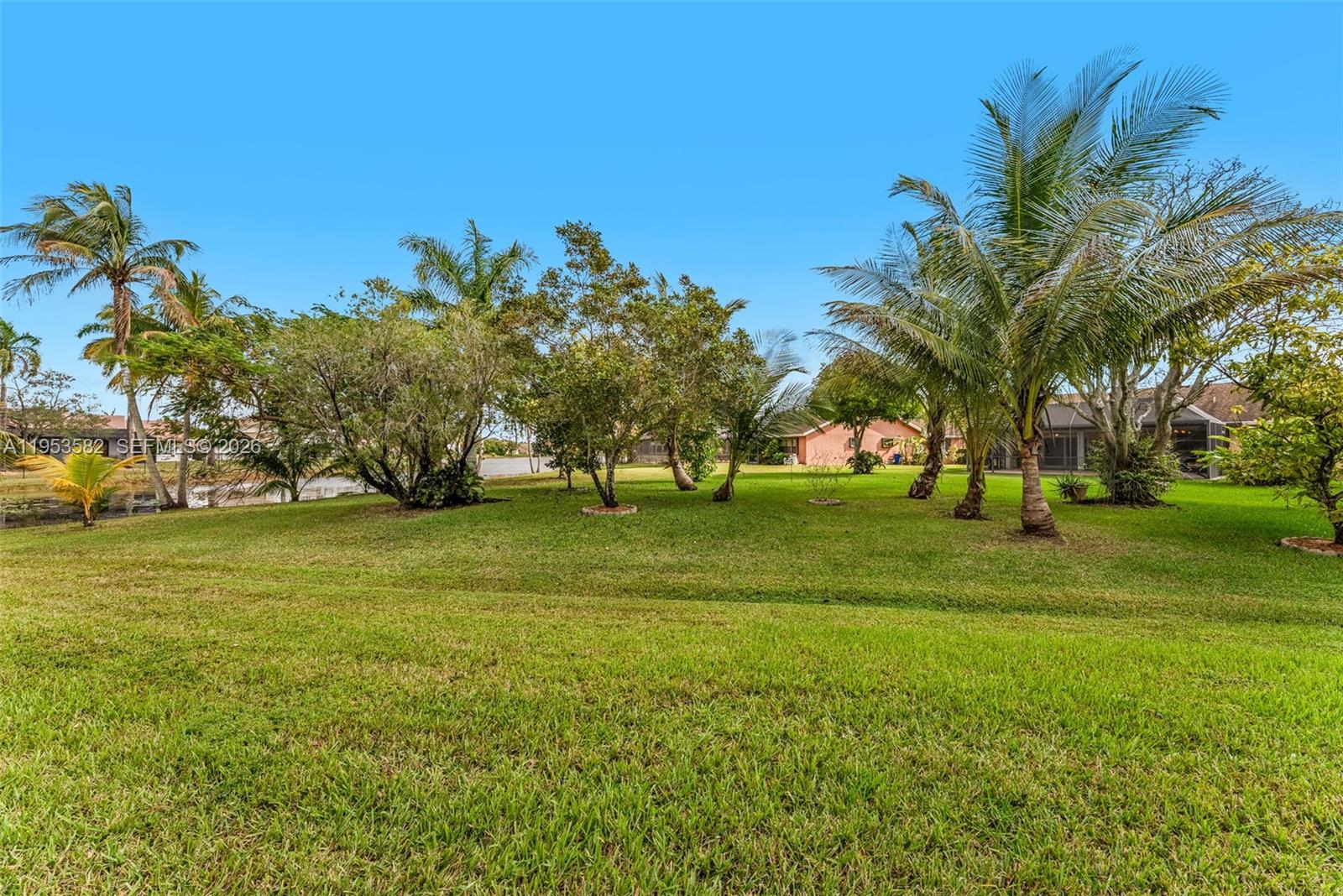 CHAPEL TRAIL REPLAT SECTI - Residential