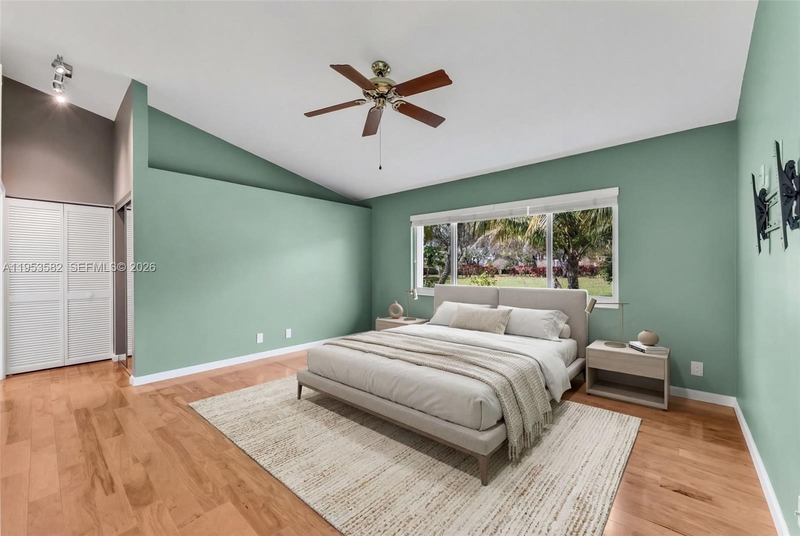 CHAPEL TRAIL REPLAT SECTI - Residential