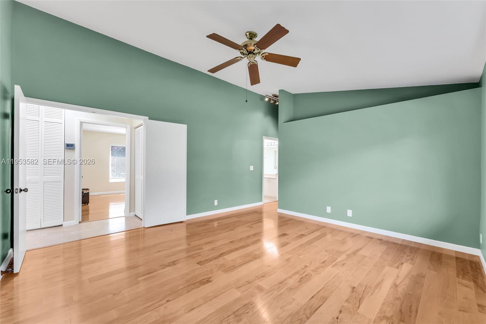 CHAPEL TRAIL REPLAT SECTI - Residential