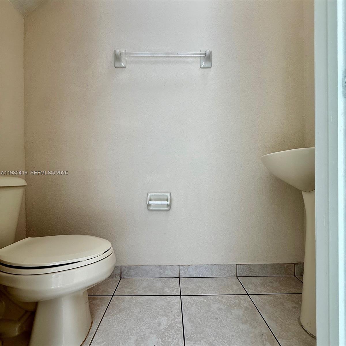 KENDALLAND - Residential Lease