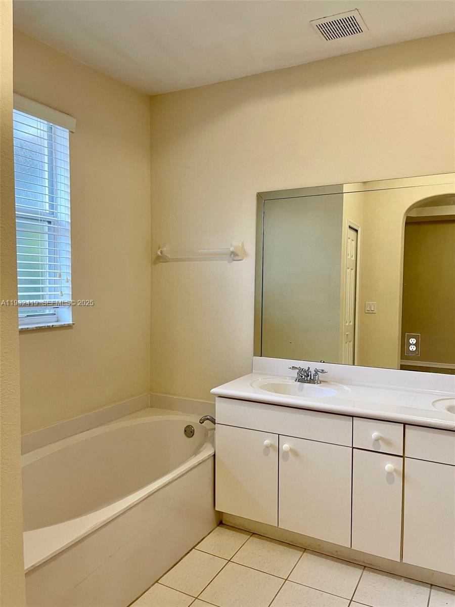 KENDALLAND - Residential Lease