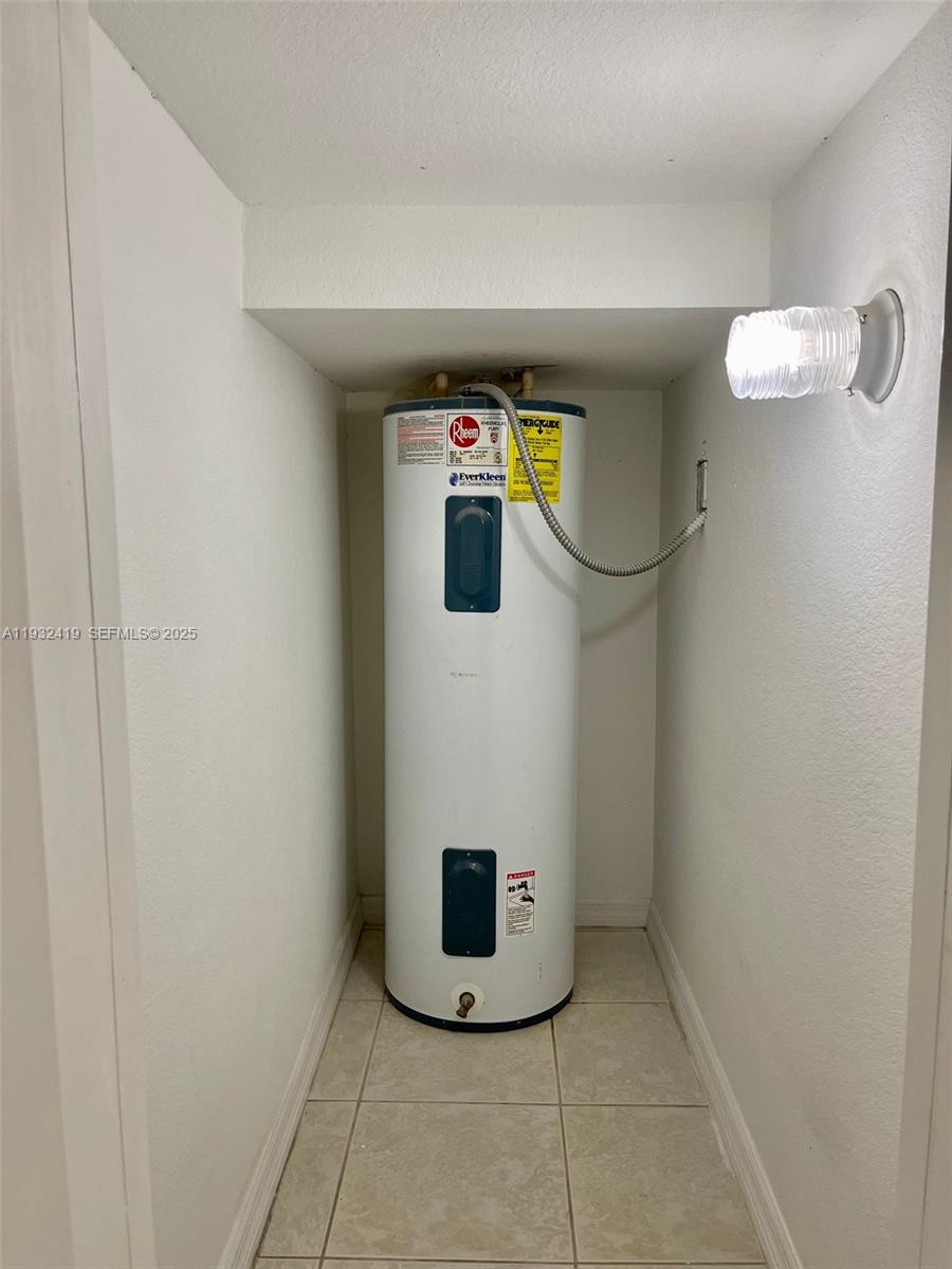 KENDALLAND - Residential Lease