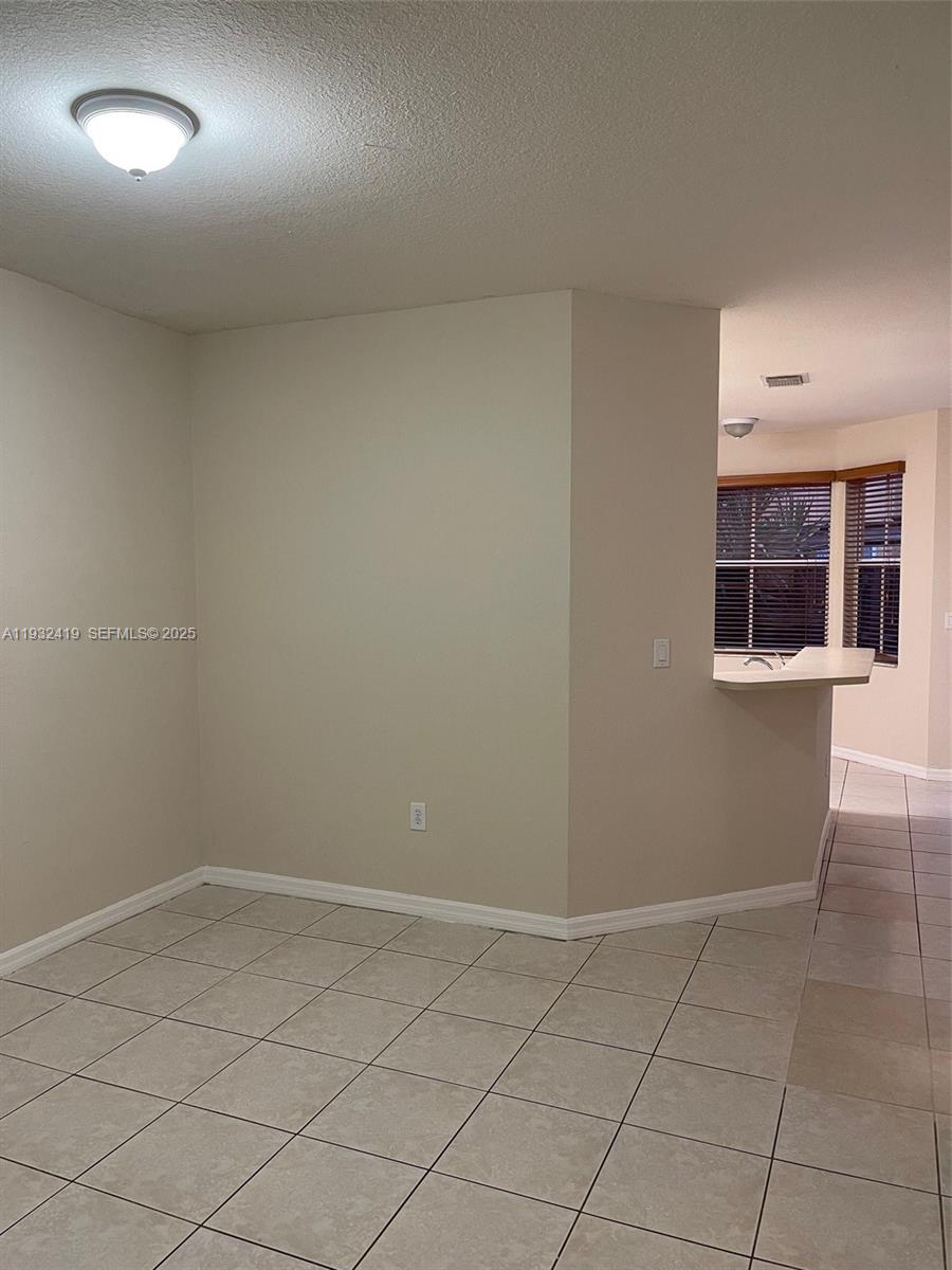 KENDALLAND - Residential Lease