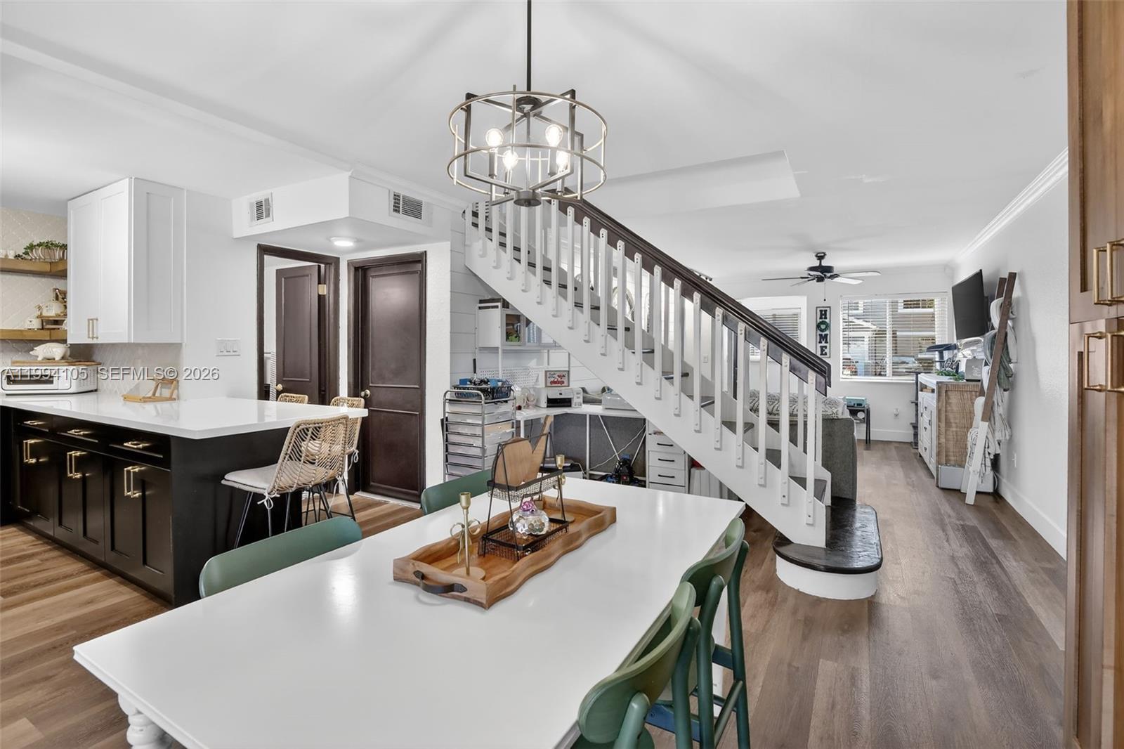 FLAMINGO GARDENS - Residential