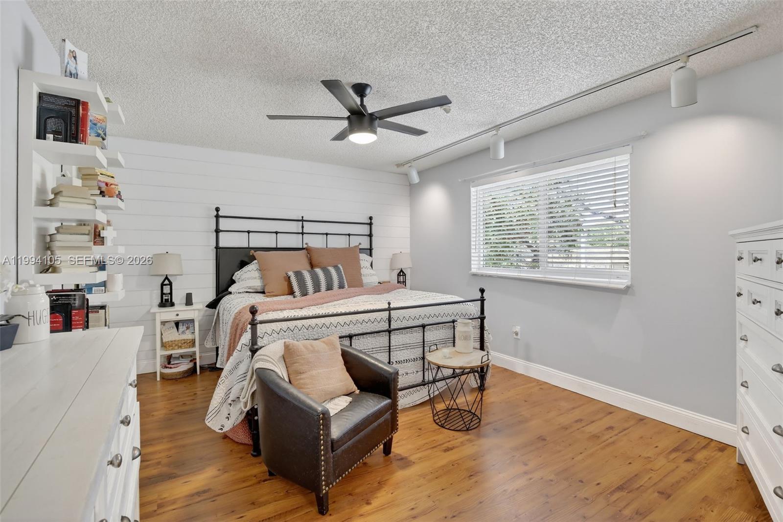 FLAMINGO GARDENS - Residential